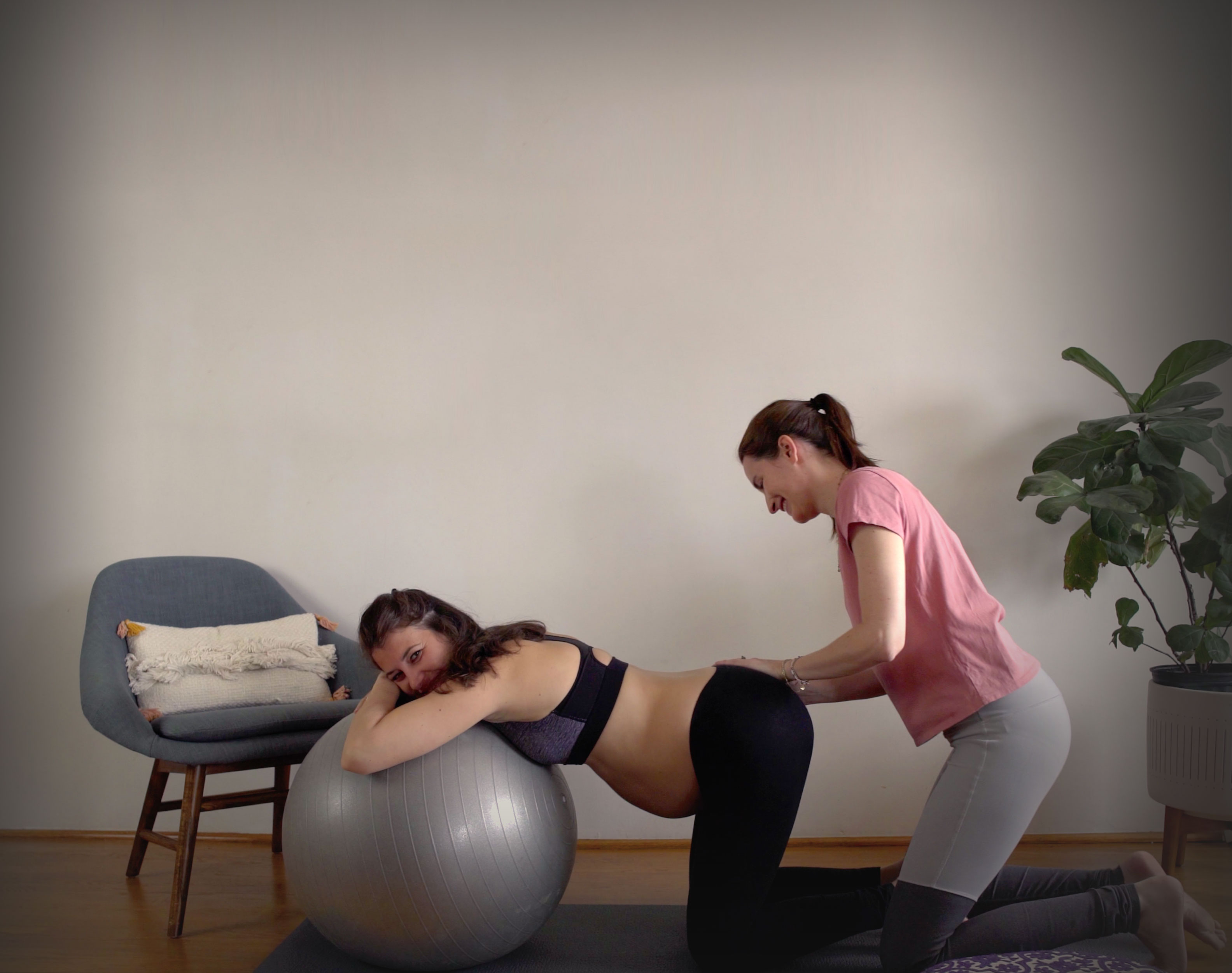 Private childbirth classes in NYC with Maeva